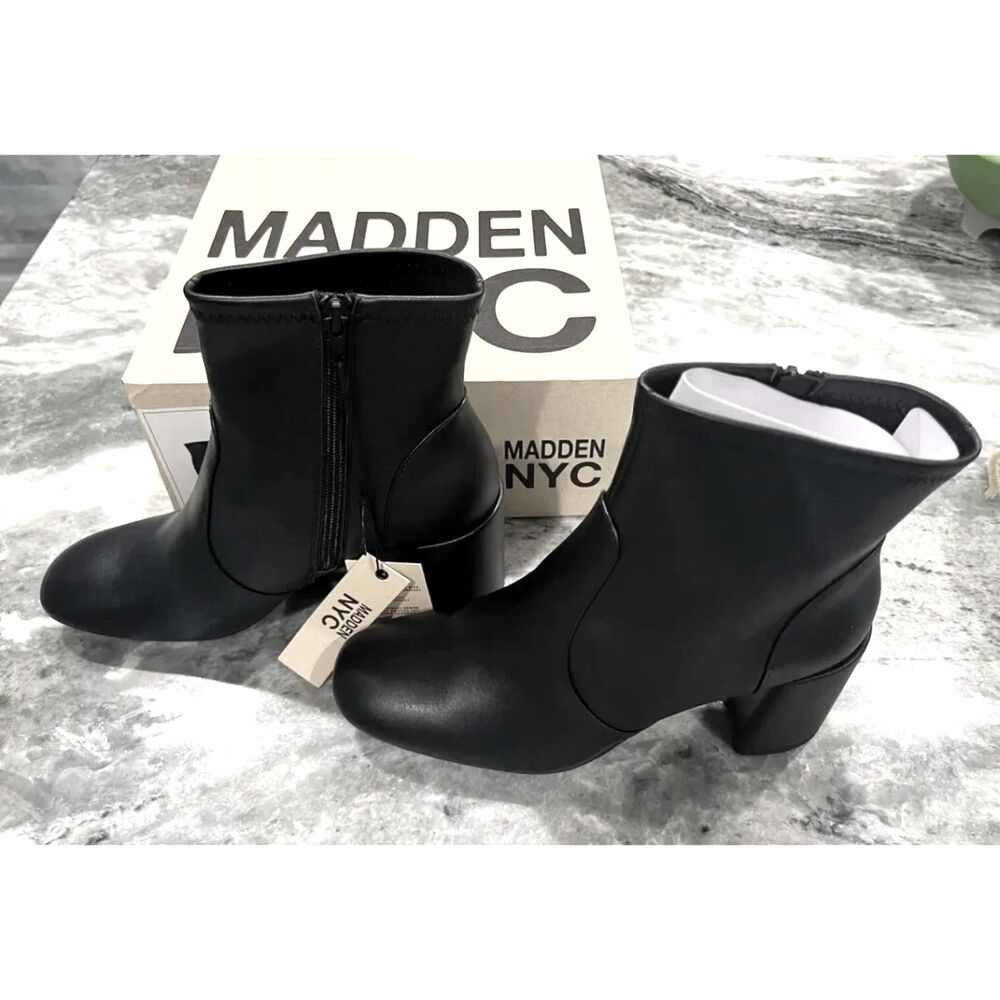 Women's Size: 10 Comfort Foam Insole & Flexible Outsole Zip Booties . New in Box